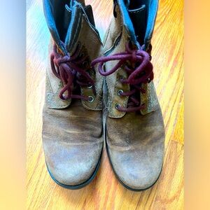 Clark’s men’s lace zipper boots